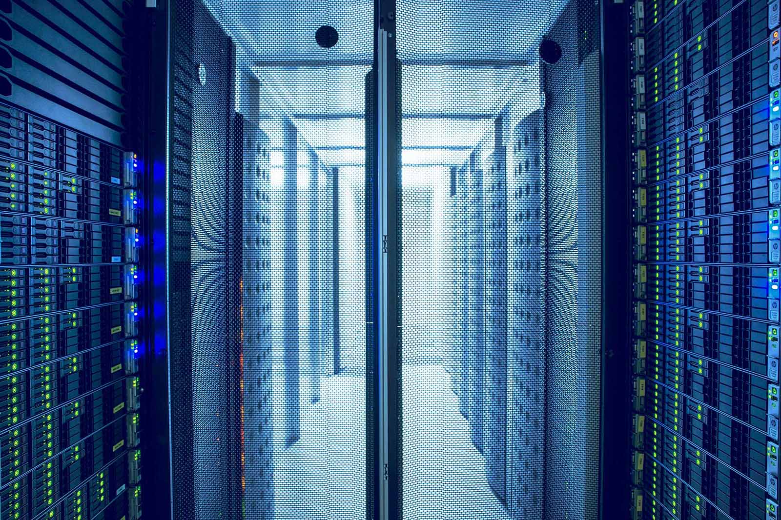 WEDOS serverové místnosti a infrastruktura